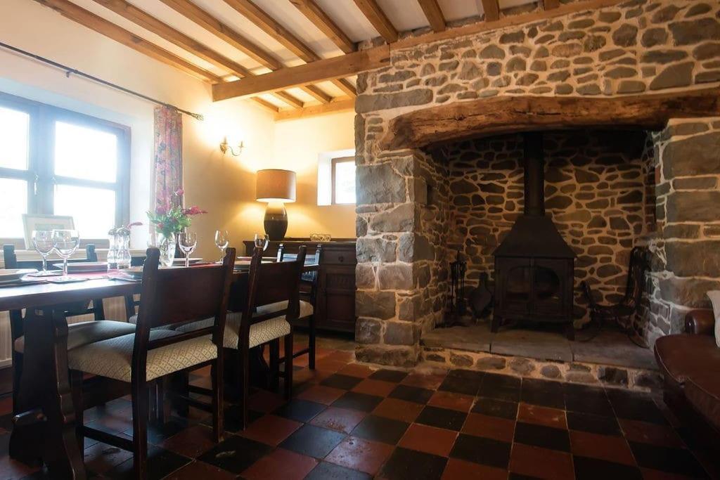Perfect Cottage Retreat Near The Brecon Beacons Llanwrda Eksteriør billede